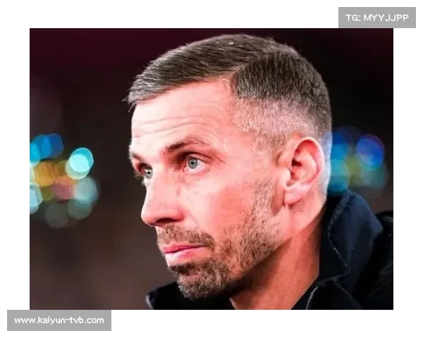 加里-奥尼尔执教斯特拉斯堡，战术变革启航